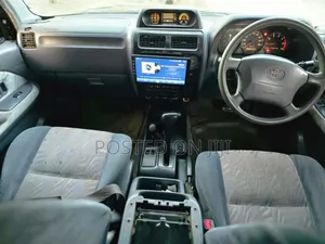 Toyota Land Cruiser Prado 2006 Green