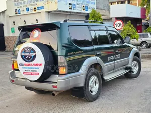 Toyota Land Cruiser Prado 2006 Green
