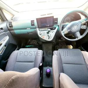Toyota Wish 2006 Silver