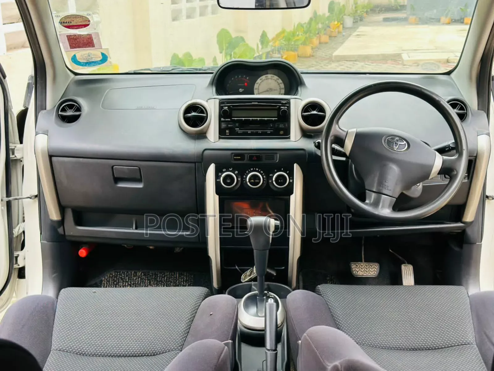 Toyota IST 2005 White