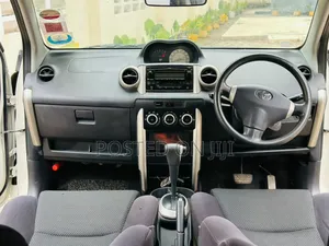 Toyota IST 2005 White