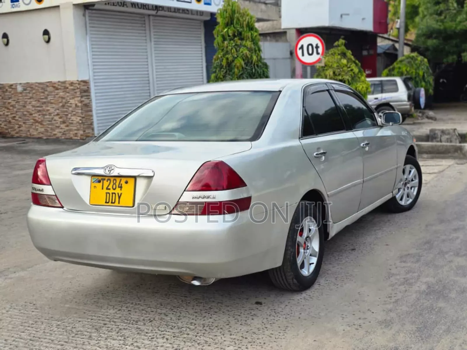Toyota Mark II 2003 Silver