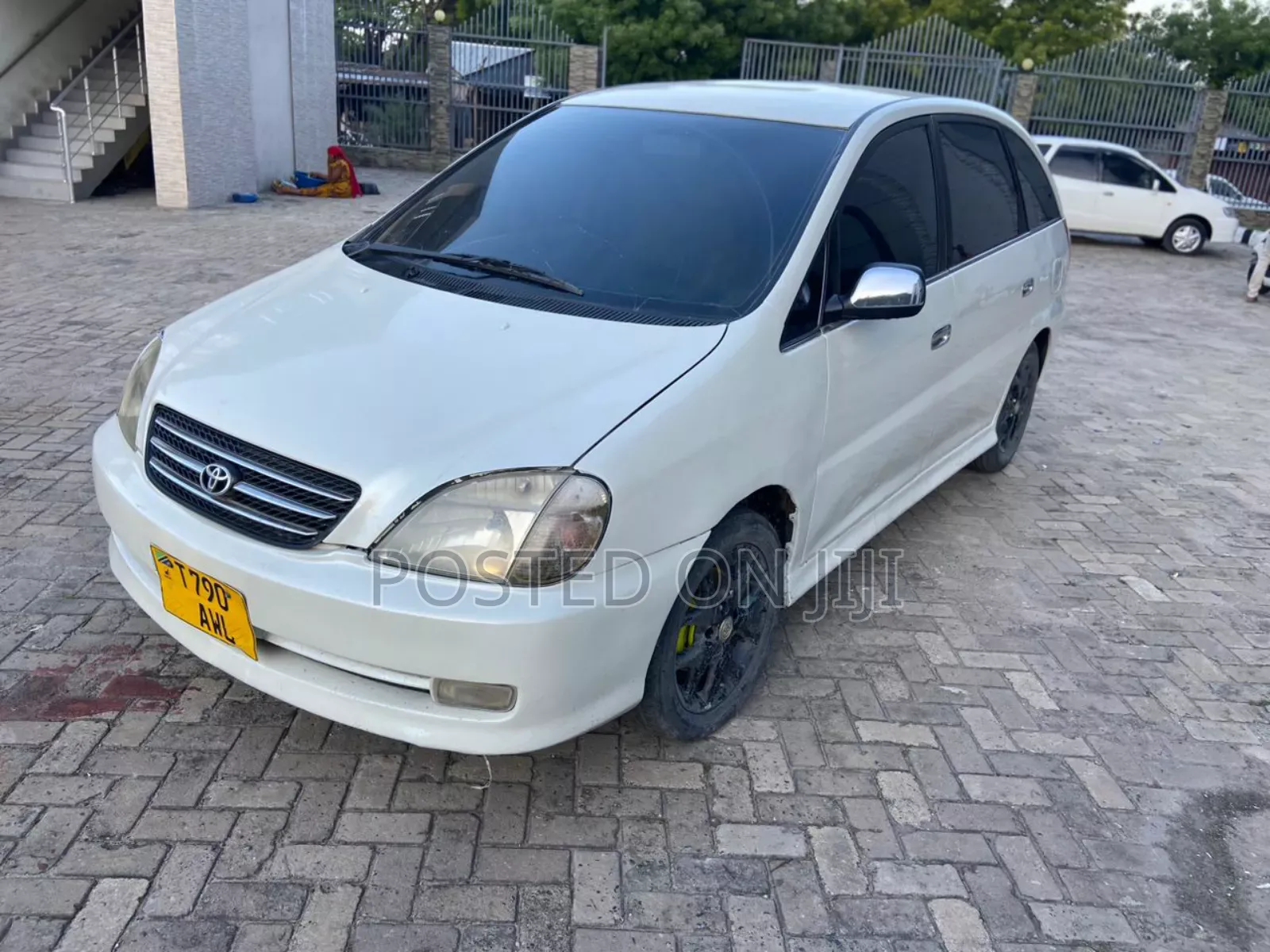 Toyota Nadia 2002 White