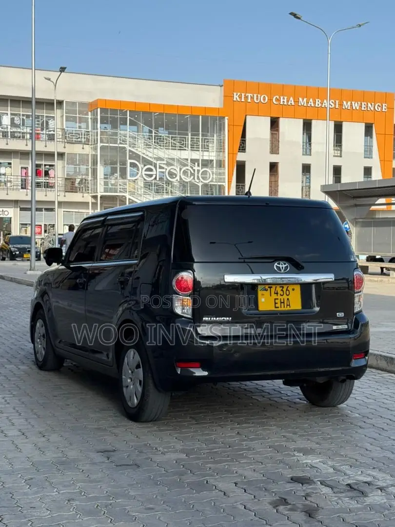 Toyota Rumion 1.5 FWD 2021 Black
