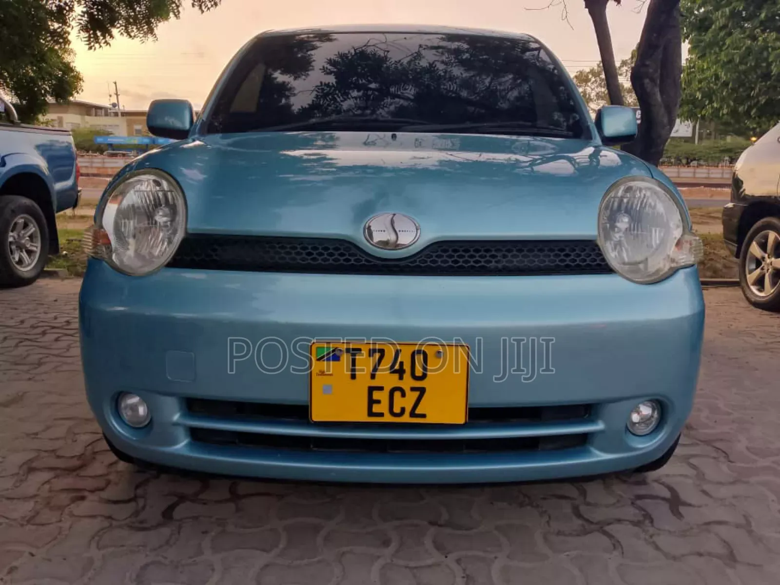 Toyota Sienta 2005 Blue