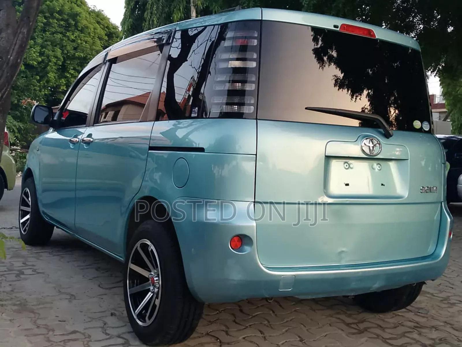 Toyota Sienta 2005 Blue