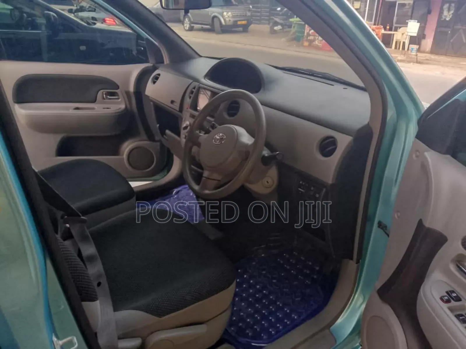 Toyota Sienta 2005 Blue