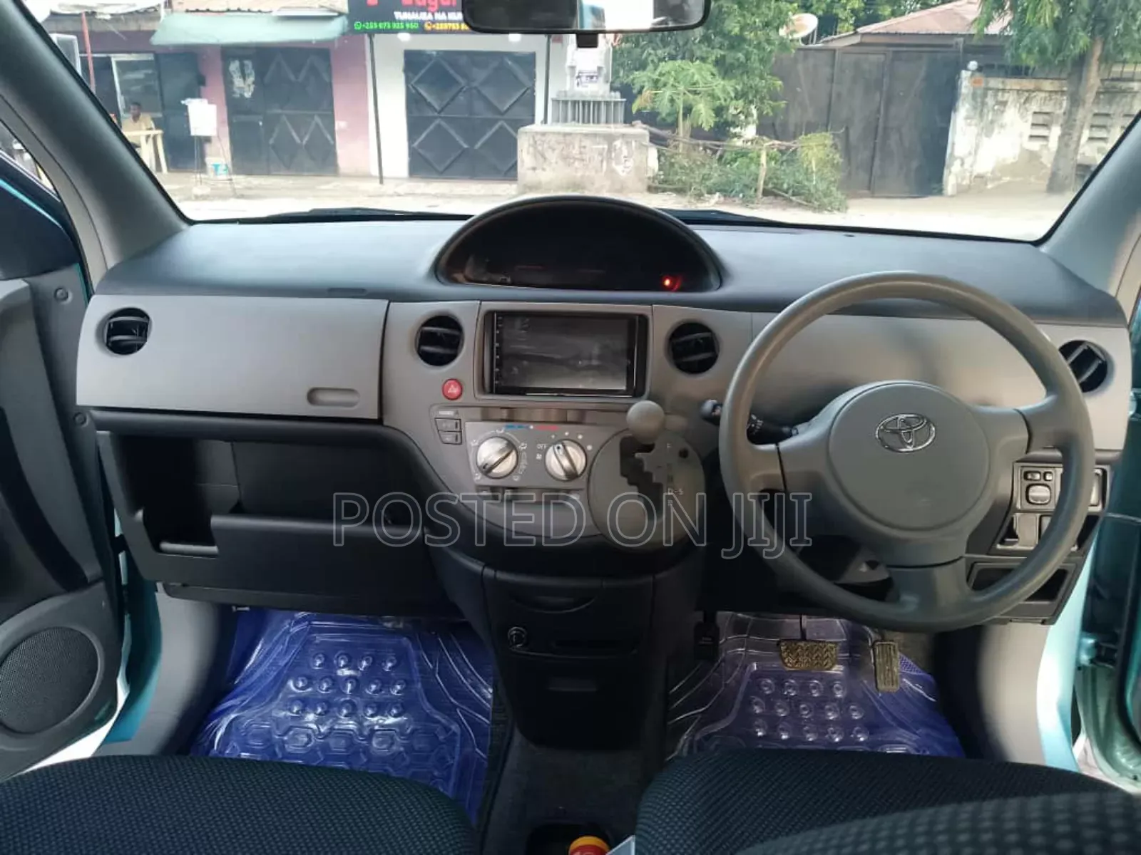 Toyota Sienta 2005 Blue