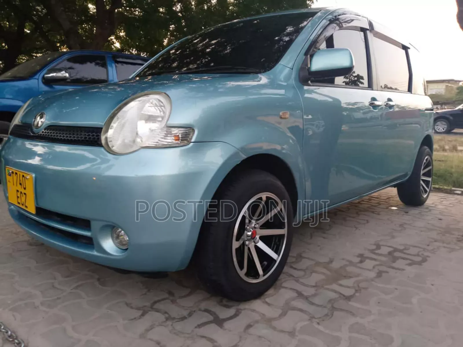 Toyota Sienta 2005 Blue