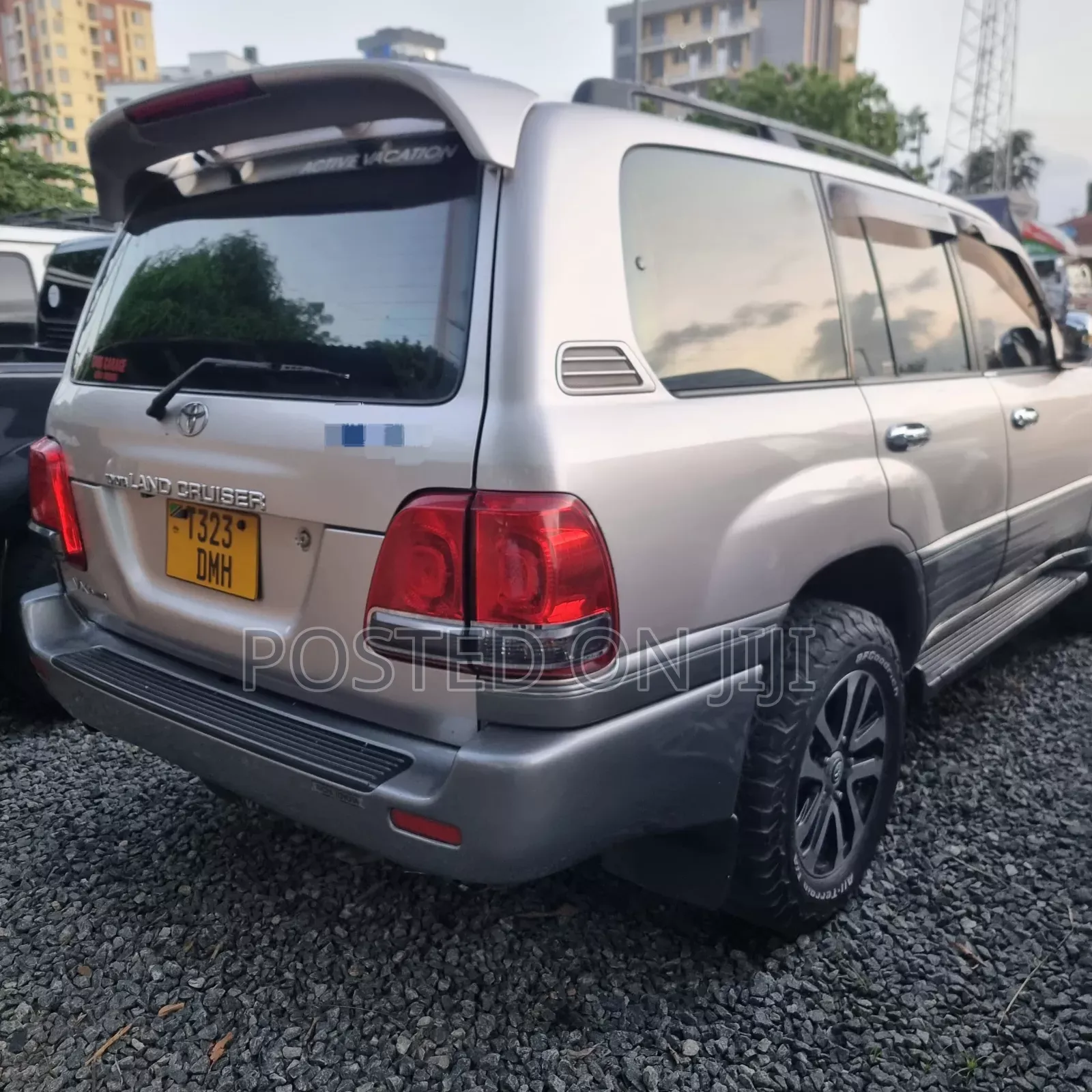 Toyota Land Cruiser 2005 Silver