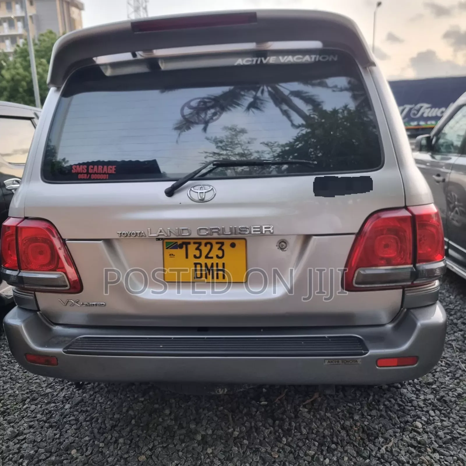 Toyota Land Cruiser 2005 Silver