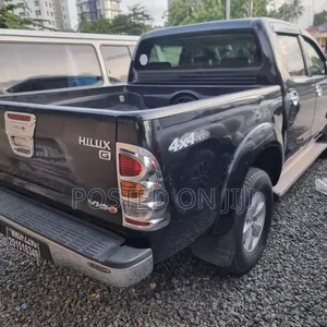 Toyota Hilux 2007 Black