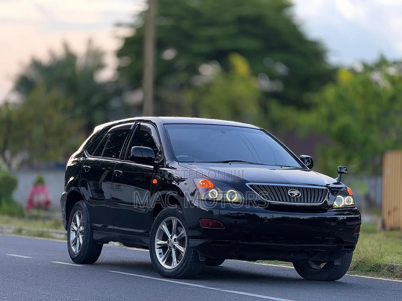 Toyota Harrier 2004 Black