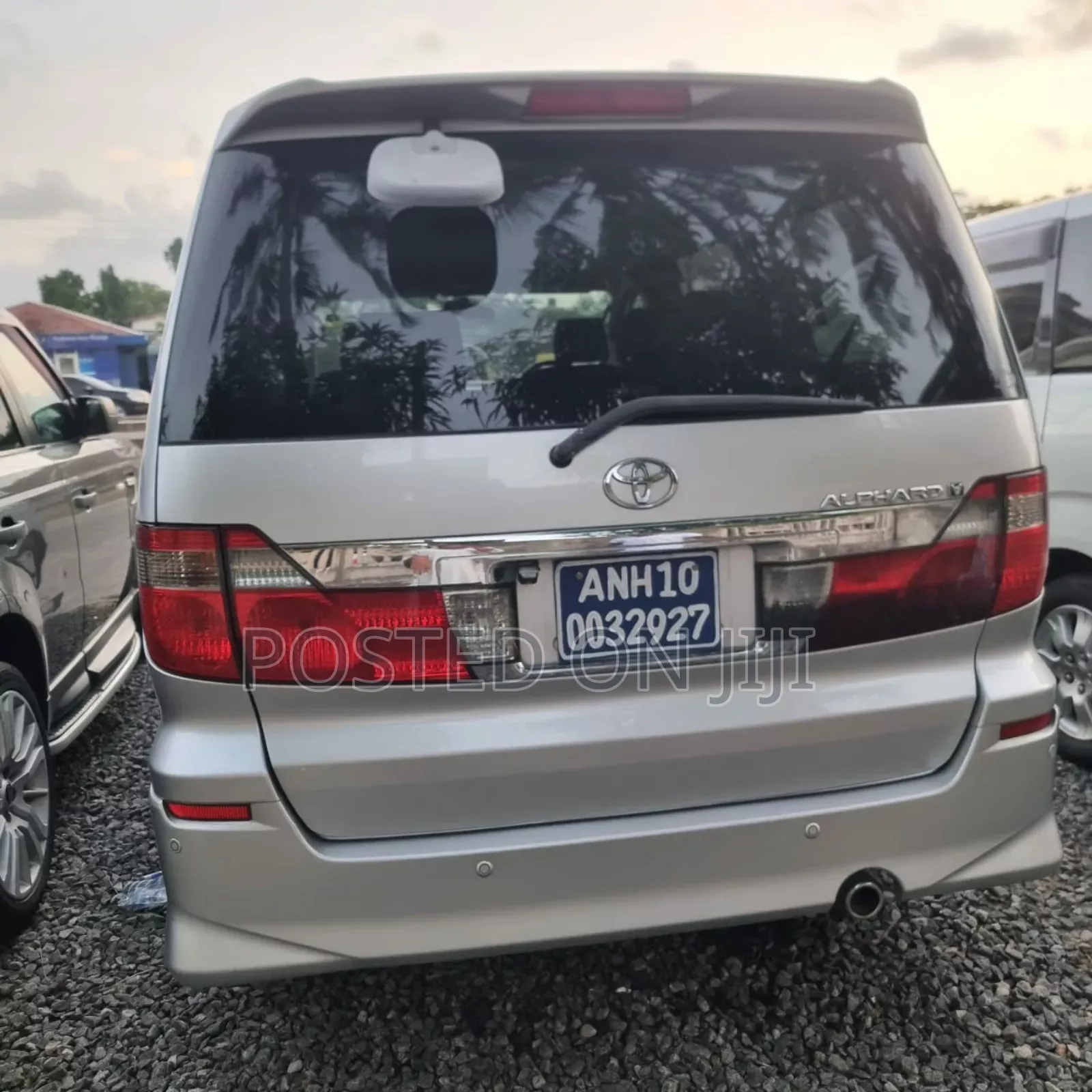 Toyota Alphard 2005 Silver
