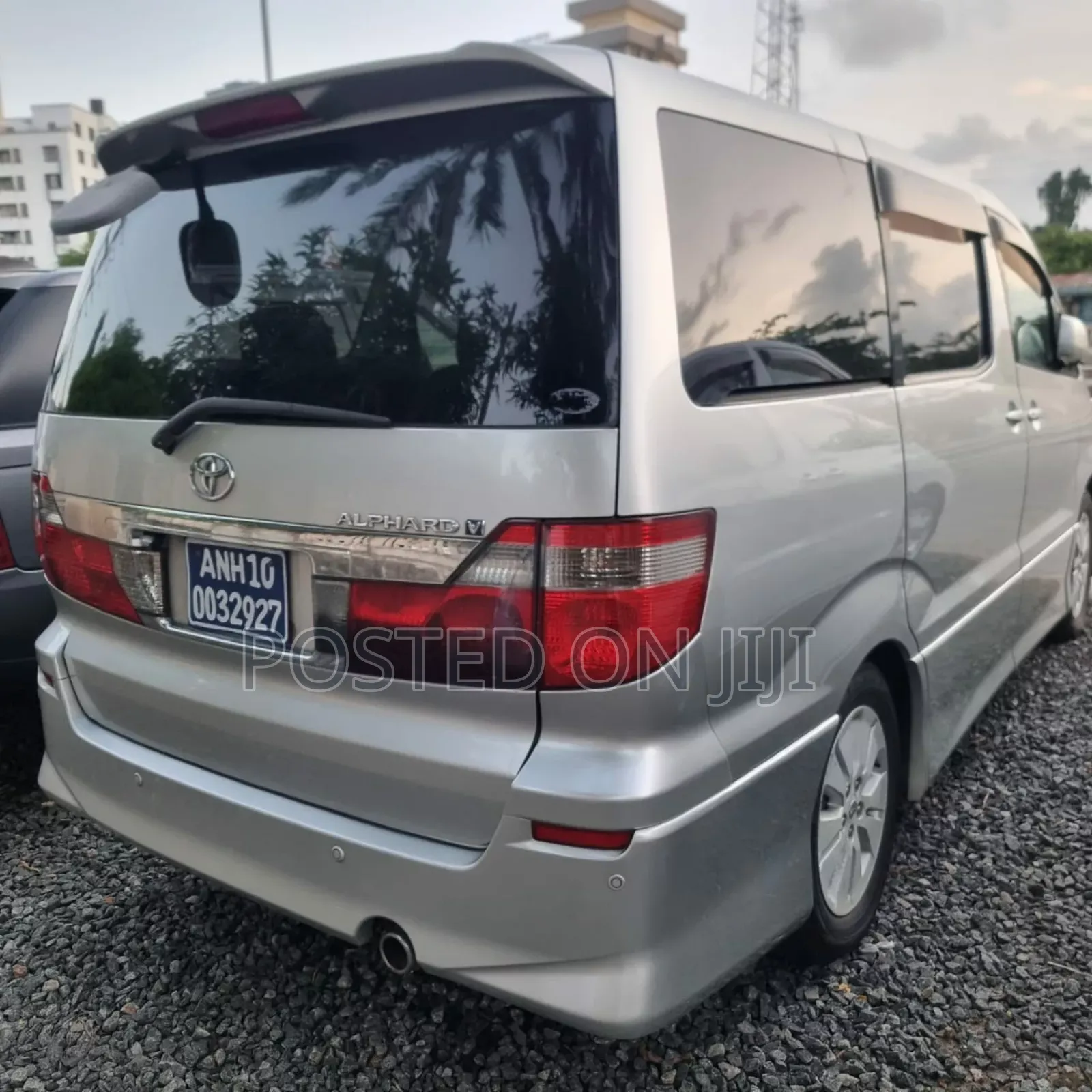 Toyota Alphard 2005 Silver