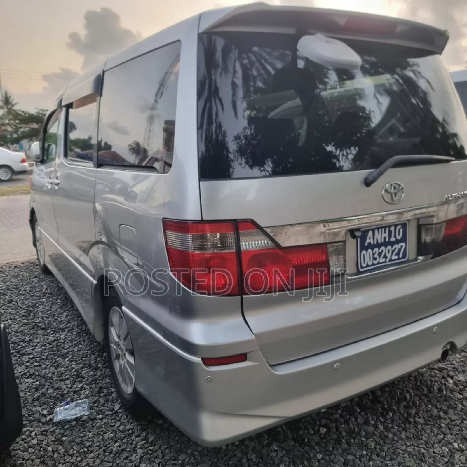 Toyota Alphard 2005 Silver