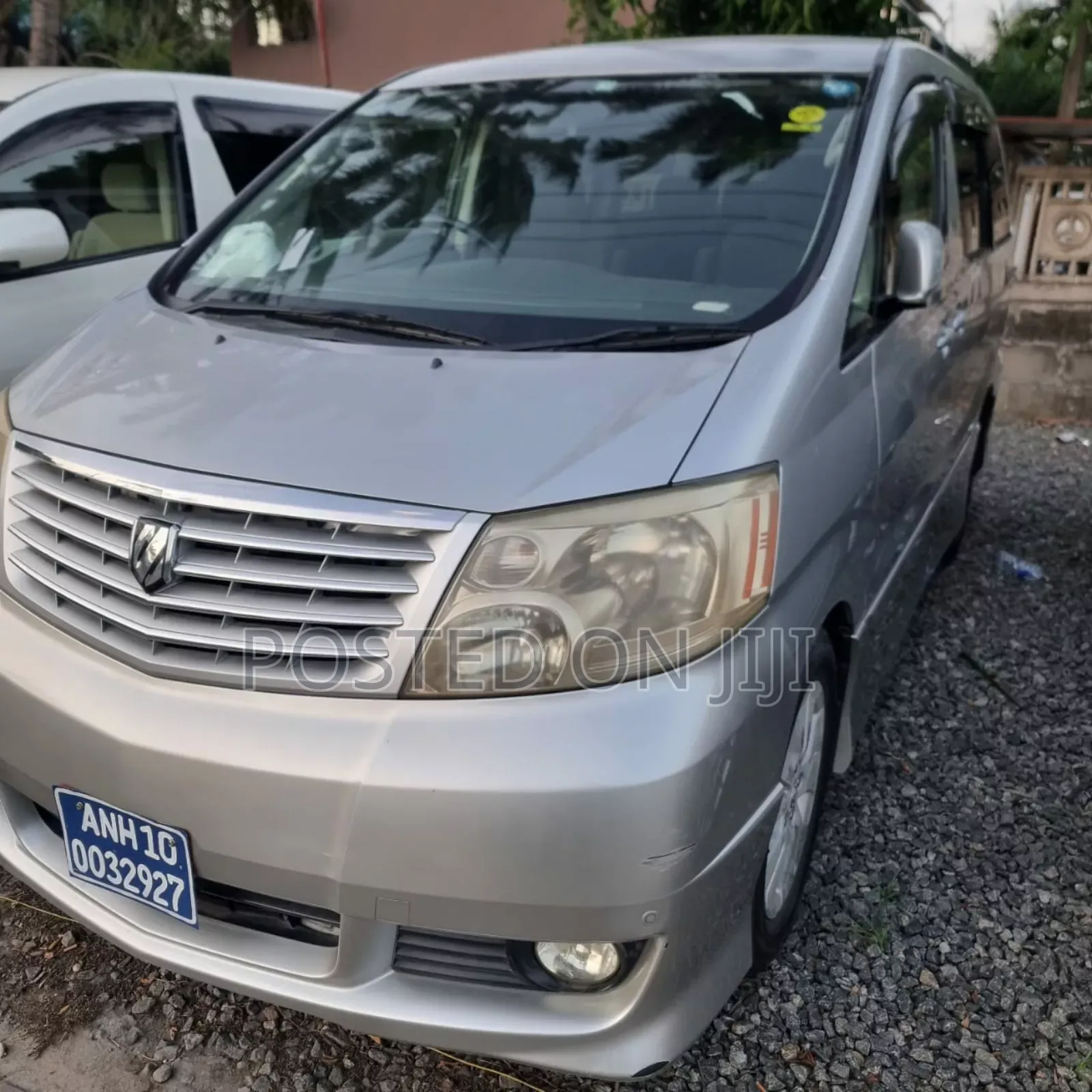 Toyota Alphard 2005 Silver
