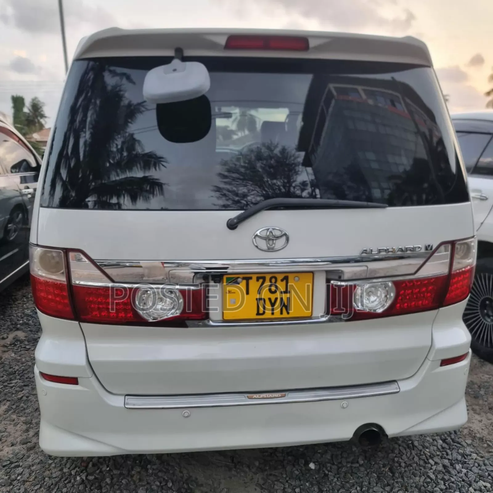 Toyota Alphard 2007 White