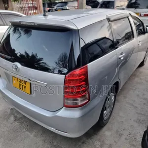 Toyota Wish 2004 Silver