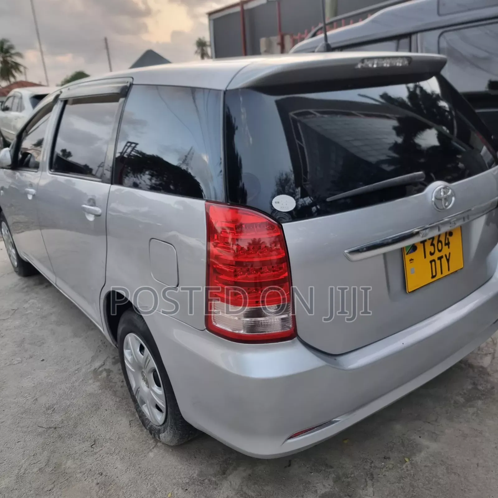 Toyota Wish 2004 Silver