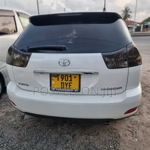 Toyota Harrier 2006 White