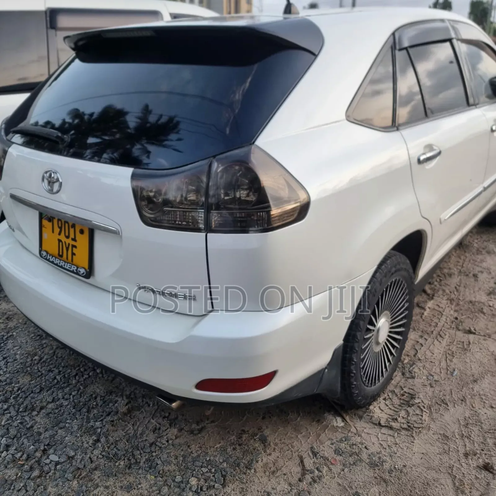 Toyota Harrier 2006 White