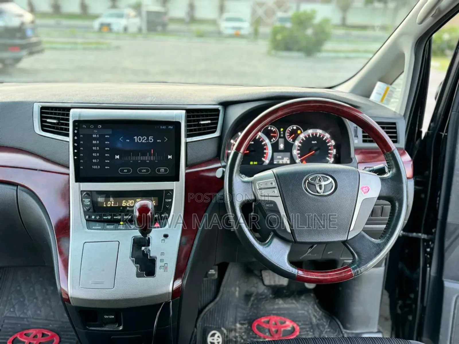 Toyota Venture 2007 Black