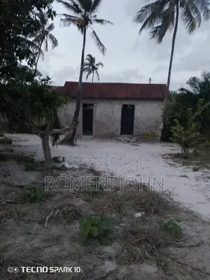 Eneo Sqmita 400 + 2bdrm Linauzwa Miln 13.5 Majohe Chuo Rada.