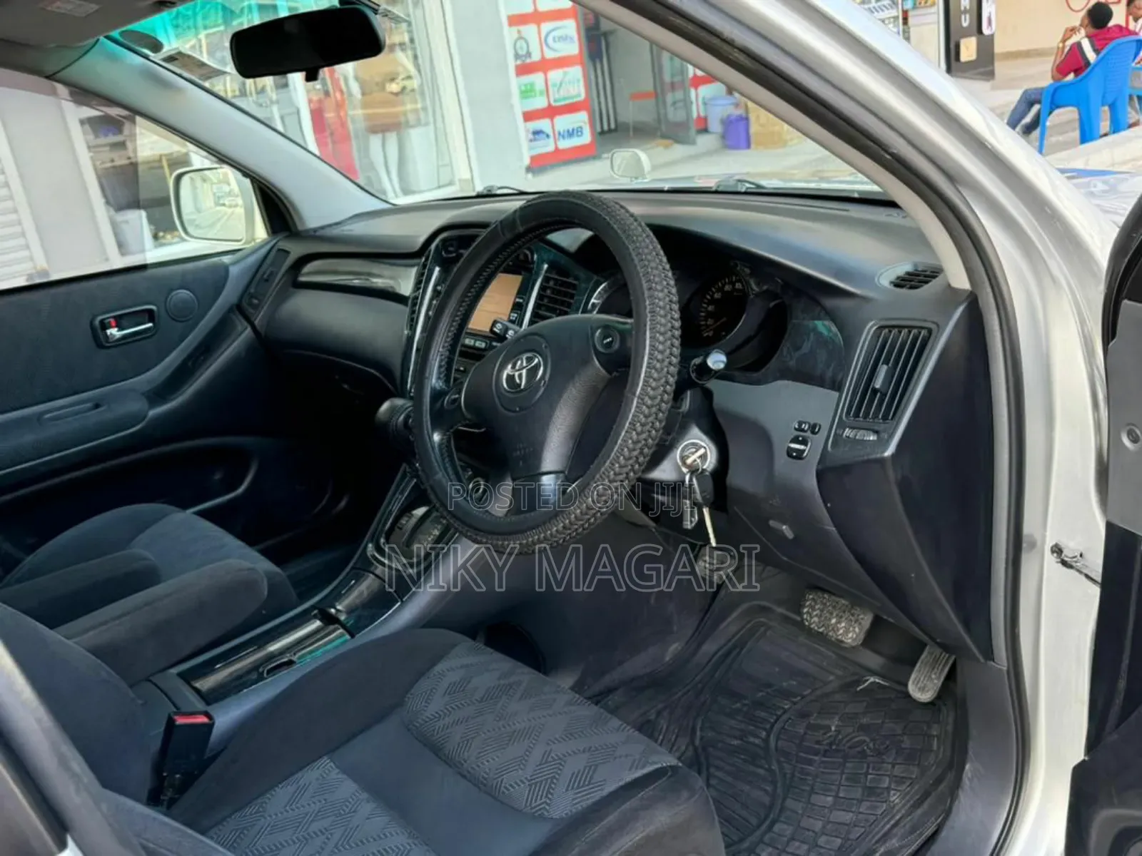 Toyota Kluger 2005 Silver