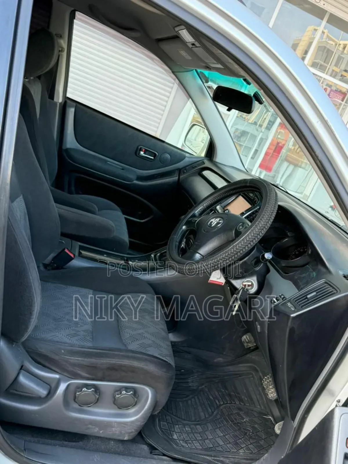 Toyota Kluger 2005 Silver