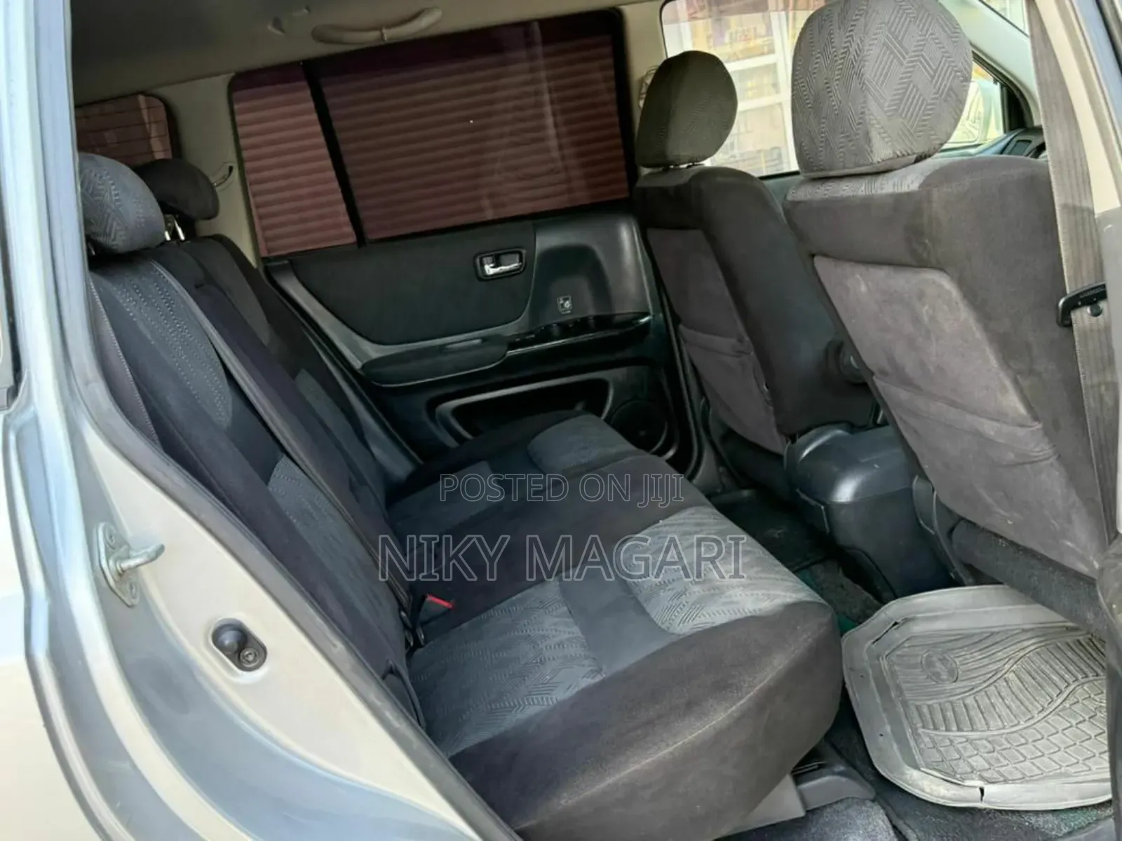 Toyota Kluger 2005 Silver