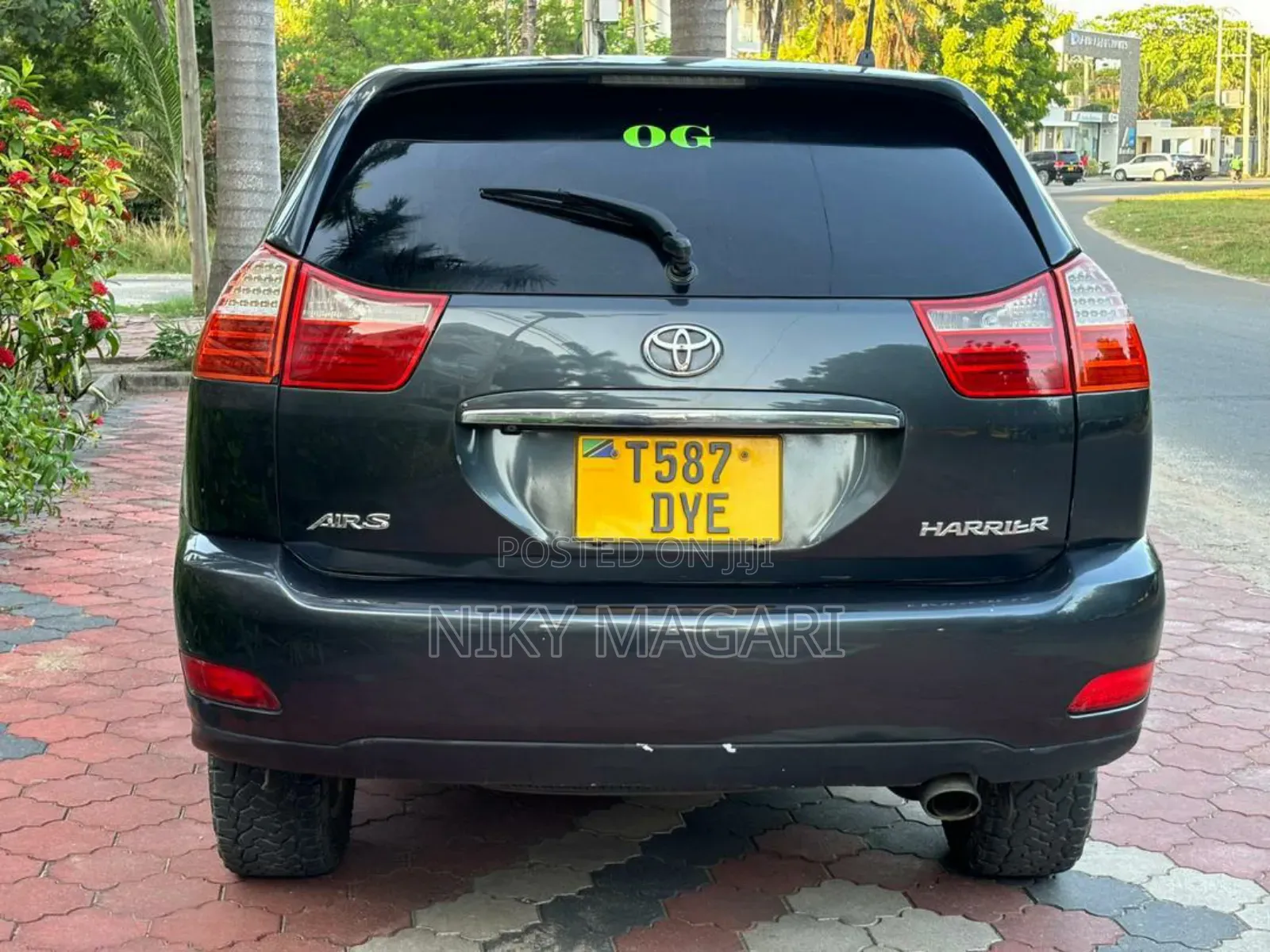 Toyota Harrier 2006 Black
