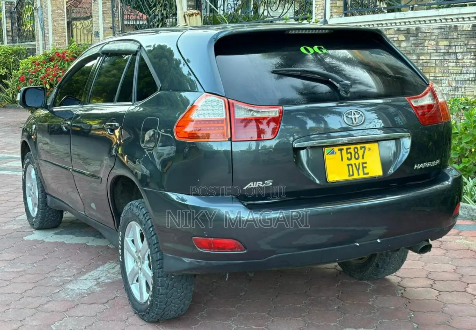Toyota Harrier 2006 Black