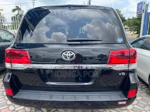 Toyota Land Cruiser 4.0 V6 GXR 2019 Black