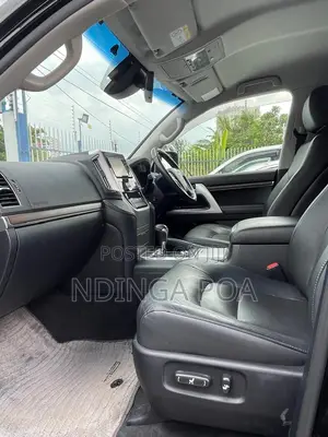 Toyota Land Cruiser 4.0 V6 GXR 2019 Black