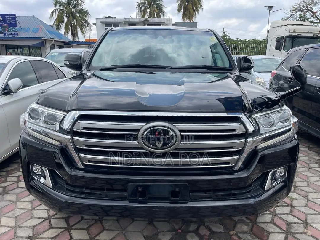 Toyota Land Cruiser 4.0 V6 GXR 2019 Black