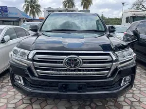 Toyota Land Cruiser 4.0 V6 GXR 2019 Black