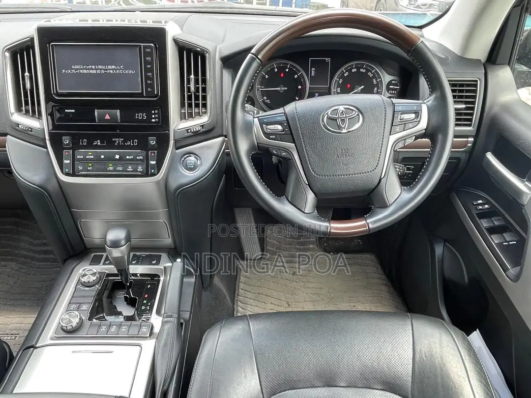 Toyota Land Cruiser 4.0 V6 GXR 2019 Black