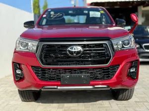 Toyota Hilux 2020 Red