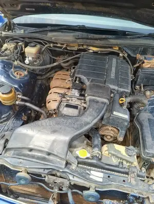 Toyota Mark II 2003 Blue