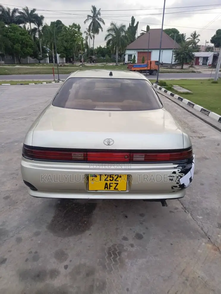 Toyota Mark II 2001 Silver