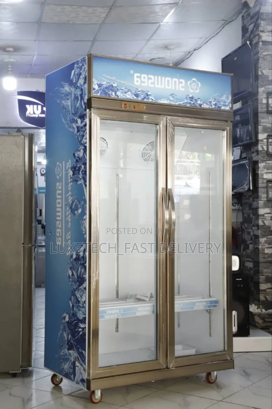 Snowsea Showcase Fridge 700L