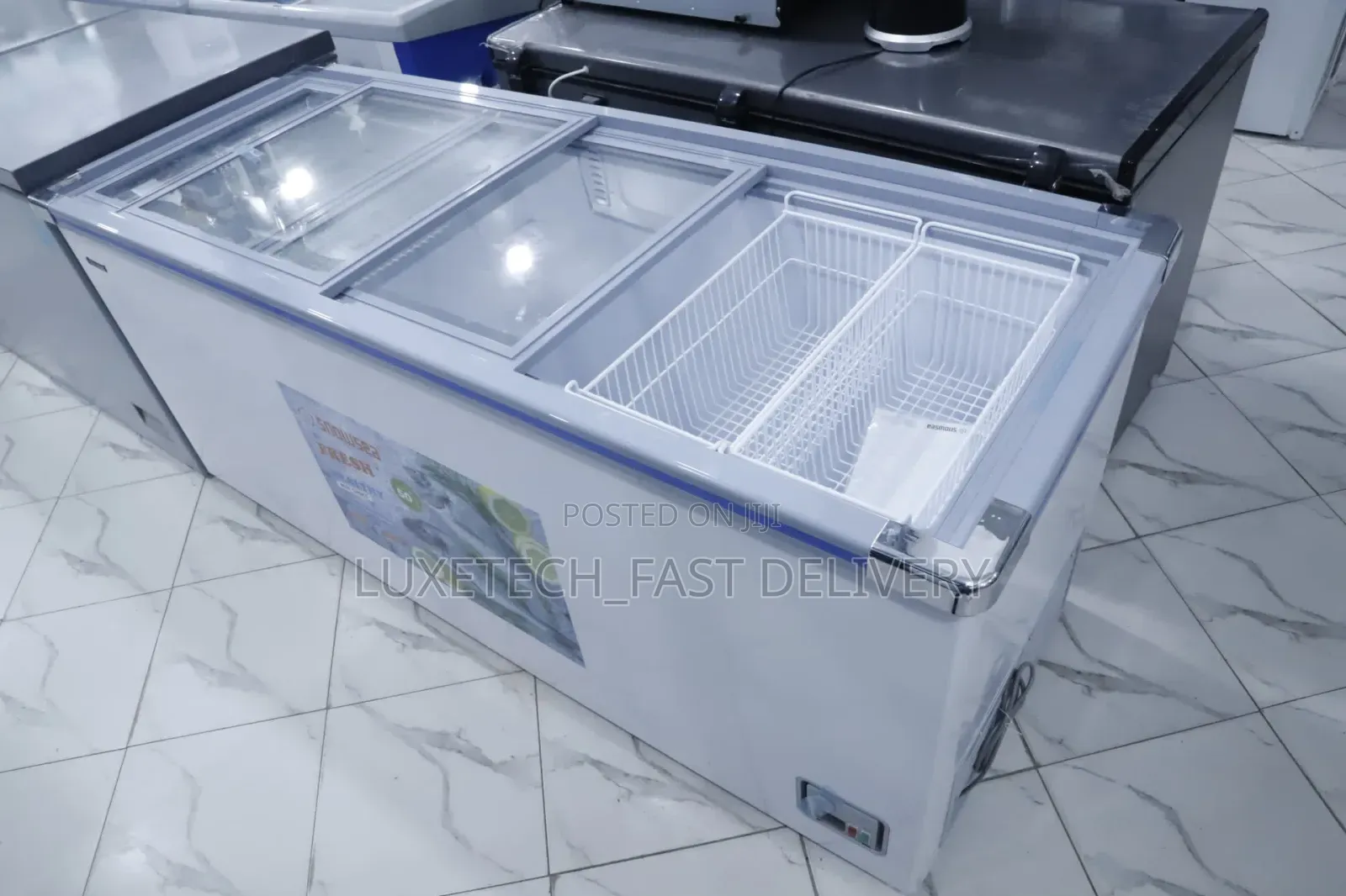 Snowsea Showcase Freezer 600L