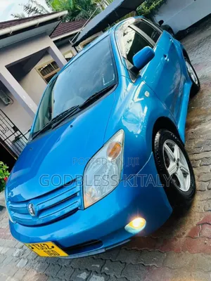 Toyota IST 2003 Blue