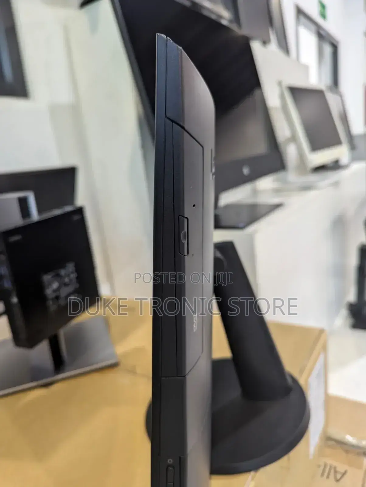 New Desktop Computer Lenovo V310z AIO 8GB Intel Core I3 HDD 1T