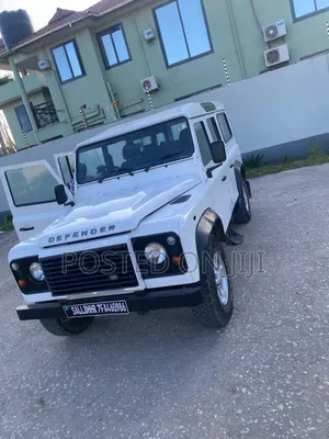 Land Rover Defender 2016 White