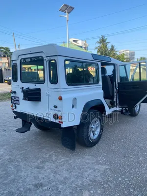 Land Rover Defender 2016 White