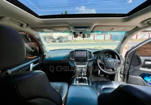 Toyota Land Cruiser 2017 Silver