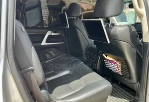 Toyota Land Cruiser 2017 Silver