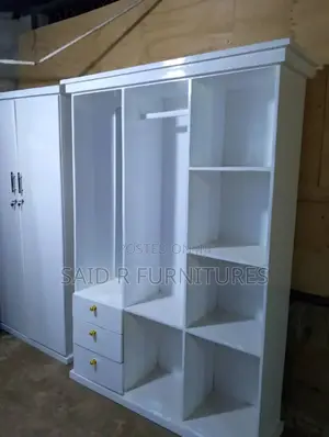 Kabati Ya Nguo